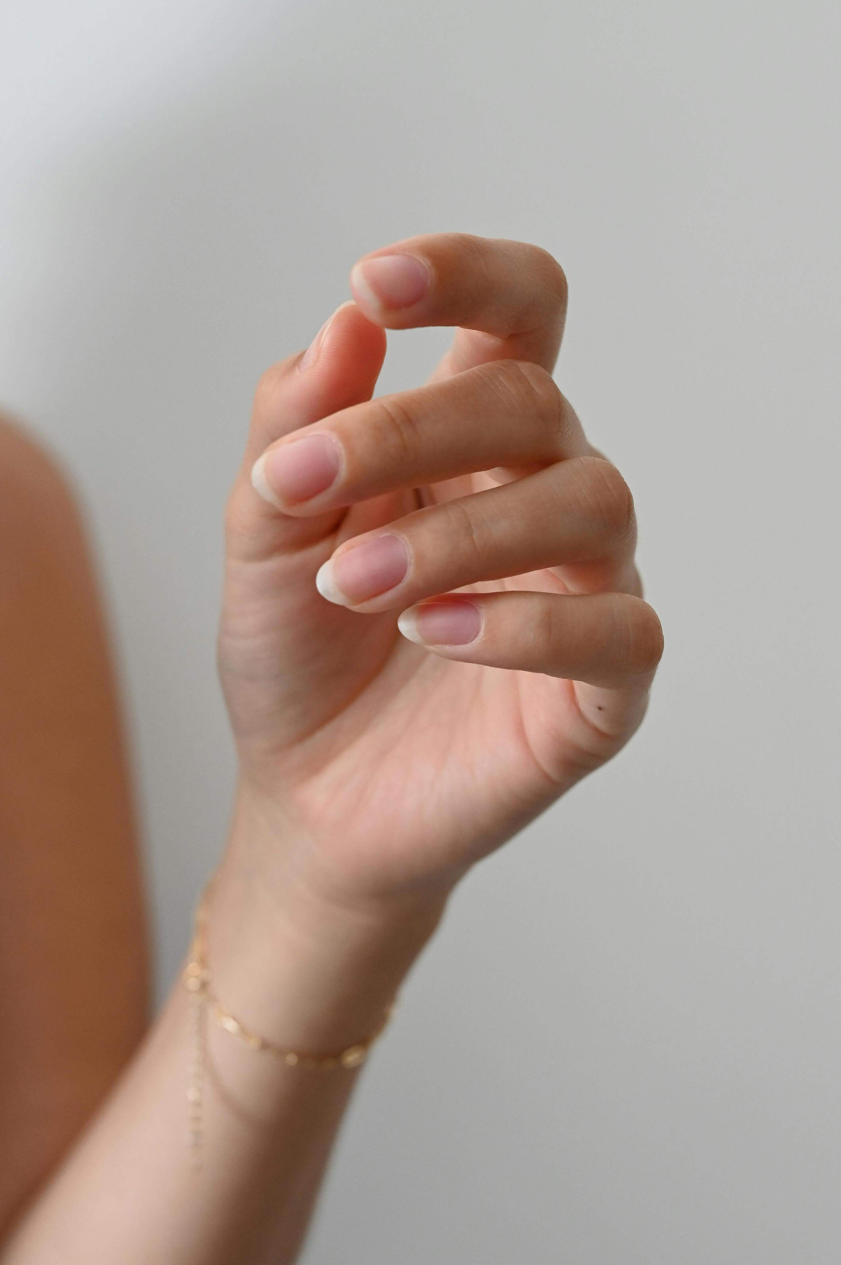 Hand 2